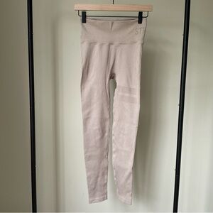 STONGER Rib Seamless Leggings in Embrace Simply Taupe